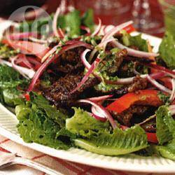 Groene salade met reepjes vlees recept