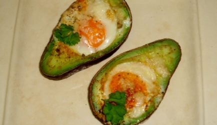 Avocado's gevuld met ei recept