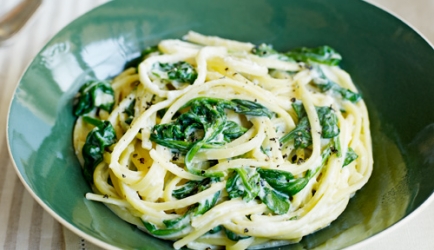 Spaghetti met gorgonzola en spinazie recept