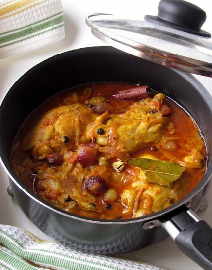 Chicken dopiaza  spicy kip curry recept