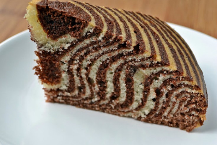 Lorraine pascale's crouching tiger, hidden zebra cake