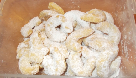 Heerlijke brosse koekjes: halve maantjes met vanille recept ...