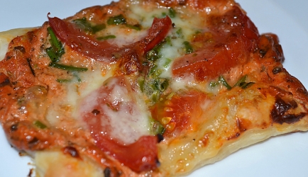 Snelle snack: mini pizzas van bladerdeeg recept