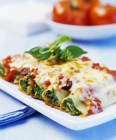 Recept 'cannelloni met spinazievulling'