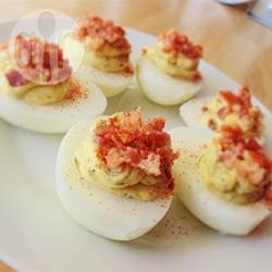 Gevulde eieren met dille en spek recept