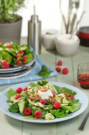 Spinazie salade met verse frambozen recept