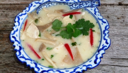Thaise kippensoep (tom kha kai) recept