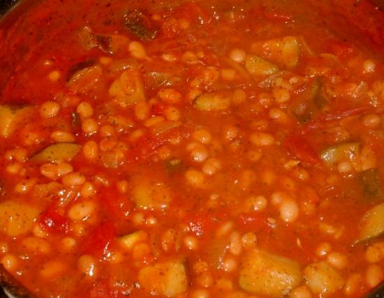Kruidige bonen in tomatensaus recept