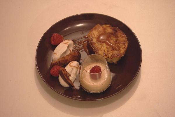 French toast met panna cotta van caramel