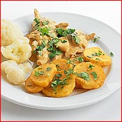 Schnitzelreepjes met champignons en aardappelschijfjes recept ...