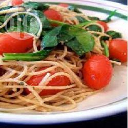 Spaghetti met kip en spinazie recept