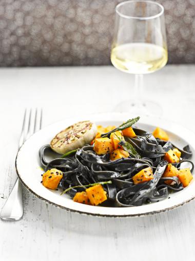 Recept 'zwarte pasta met pompoen'