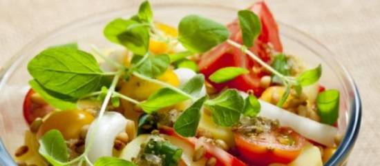 Maaltijdsalade met krieltjes, chorizo en feta recept