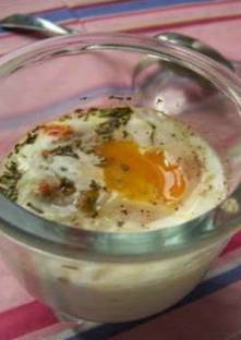 Eieren in een potje met champignonskaviaar recept