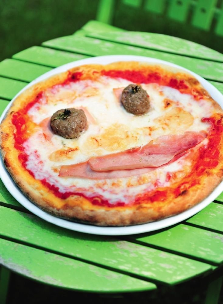 Recept 'pizza bambino met hesp en gehaktballetjes'