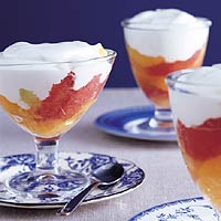 Citrussalade met yoghurtroom recept