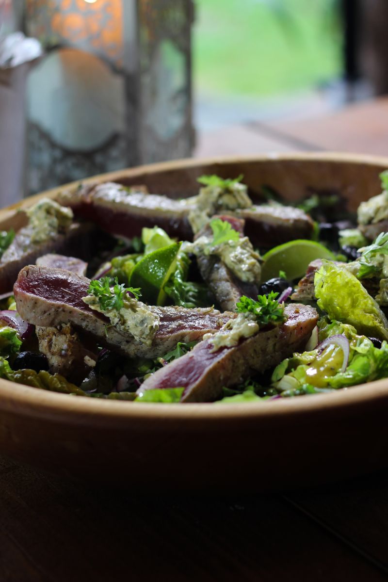 Recept 'salade niçoise met gegrilde tonijn met kruidenboter '