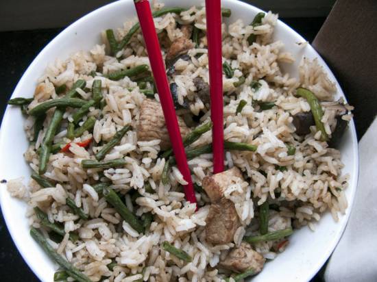 Nasi goreng met kalkoen en kouseband recept