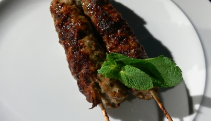 Echte griekse kofta kebab voor barbecue recept