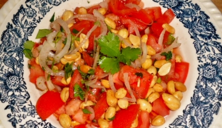 Indiaas tomatensalade met munt en verse koriander recept ...