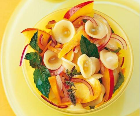 Orecchiette salade met perzik & nectarine recept