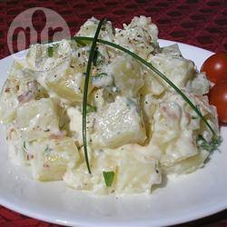 Kristen's aardappelsalade met stukjes spek recept