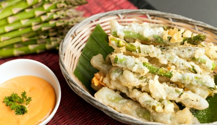 Tempura asperges met wasabi soya mayonaise recept