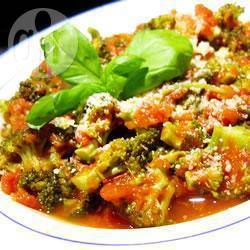 Broccoli met tomaat en basilicum recept
