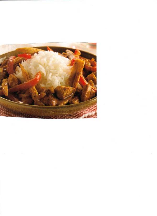 Kip met rode curry en minimais recept