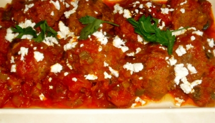 Parmezaanse gehaktballetjes met tomatensaus recept