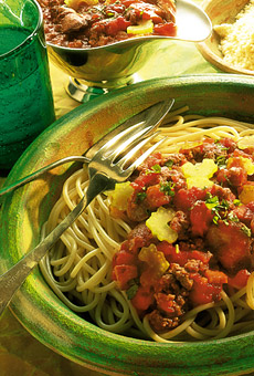 Spaghetti met kippenlevertjes recept