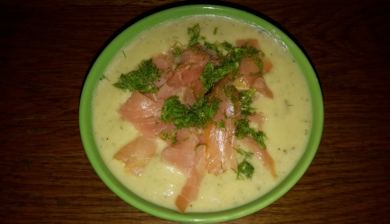 Venkelroom soep met gerookte zalm recept