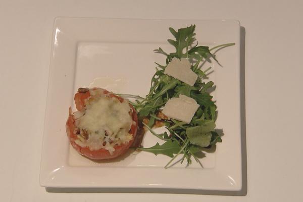 Vegetarisch gevulde tomaat