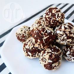 Vegan bonbons met chocola en geroosterde kokos recept ...