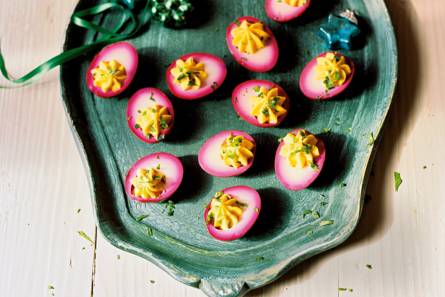 Gevulde roze eieren