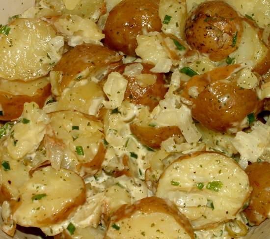 Aardappelsalade met kwark/mayonaise saus recept