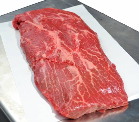 Gegrilde pittige flat iron steak recept