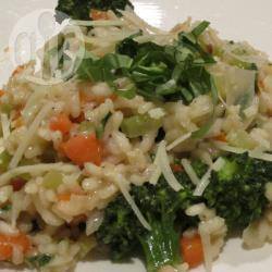 Risotto met broccoli, wortel en basilicum recept