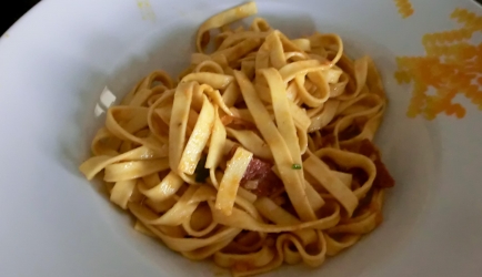 Spagetti met chorizo, ansjovis,chilipeper en knoflook recept ...