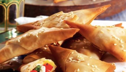 Filodeegdriehoekjes met witte kaas (marokko) recept