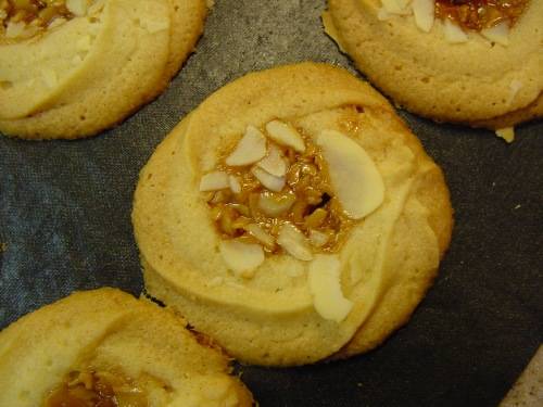 Spritskoekjes met karamel en amandelen (glutenvrij) recept ...