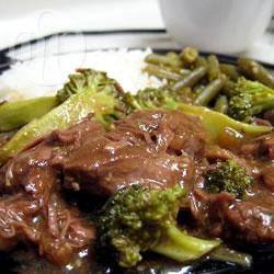 Roerbakschotel met rundvlees, broccoli en gember recept ...