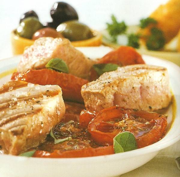 Gebakken tonijn met geroosterde tomaten kruiden recept ...