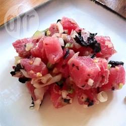 Poke salade (salade van rauwe tonijn) recept