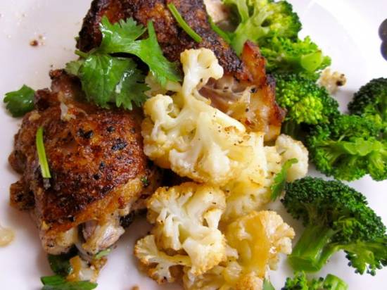 Krokante kippendij met bloemkool, broccoli en koriander recept ...