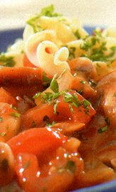 Spiraalpasta met paddestoelen-ansjovissaus recept