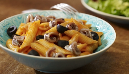 Makkelijke pasta puttanesca recept
