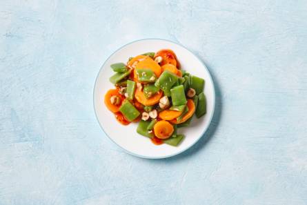Snijbonen-wortel-salade met hazelnoten