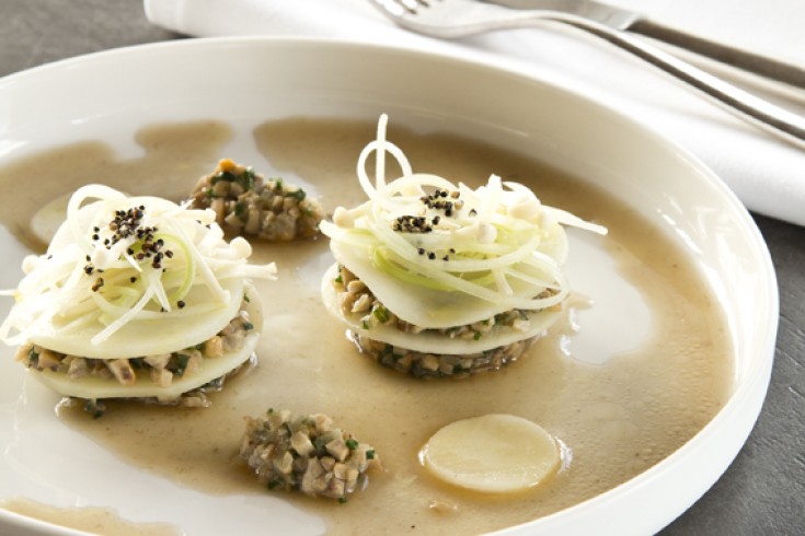 Aardappelravioli met paddenstoelen van chef marco westmaas ...