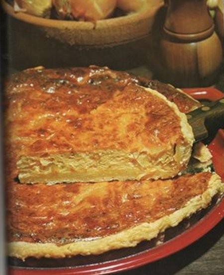 Quiche lorraine of spek en uien taart(toppertje) recept